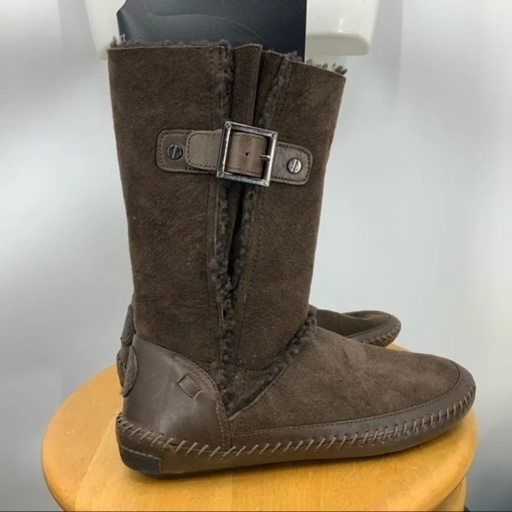 Tory Burch Moccasin style brown Suede boot 8